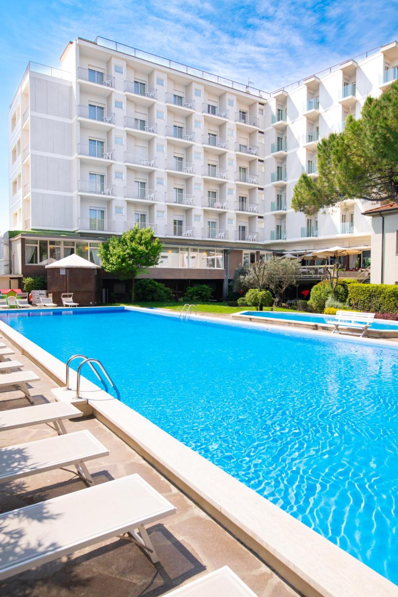 Hotel Doge Морской Милан Экстерьер фото